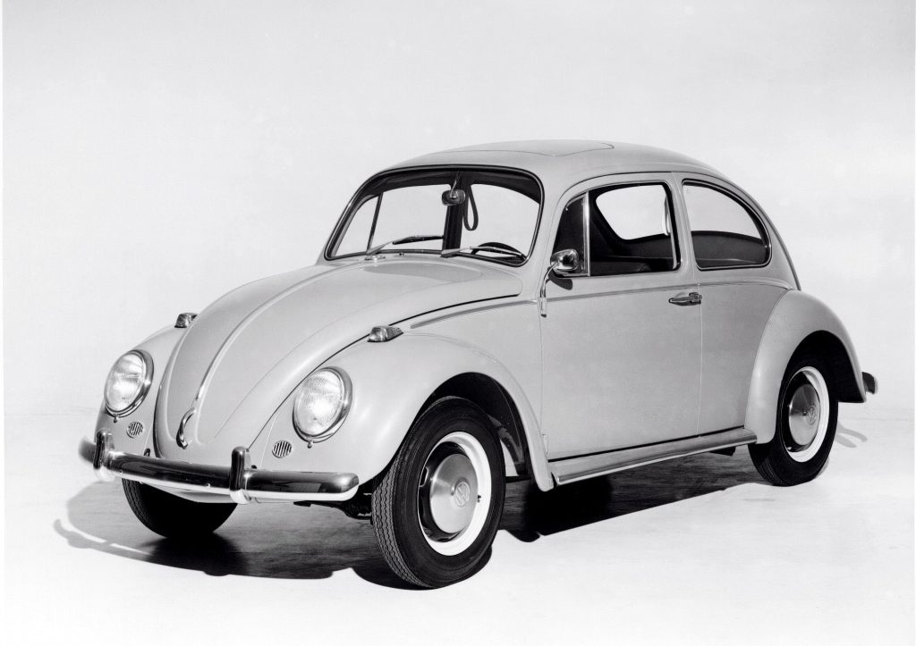 VW Bogár - A kép forrása: https://www.volkswagen-newsroom.com/en/the-volkswagen-beetle-a-success-story-2341